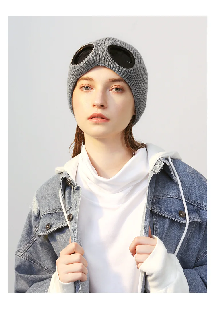 Brimless Hat With Goggles For Men And Women In Winter Hat Neutral Solid Color Skull Knitted Hat In Winter