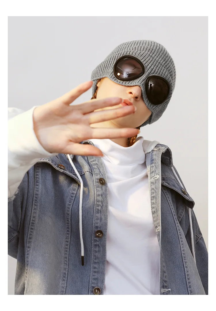 Brimless Hat With Goggles For Men And Women In Winter Hat Neutral Solid Color Skull Knitted Hat In Winter
