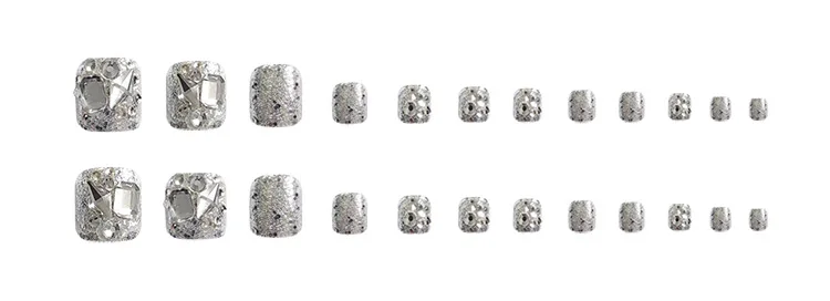 False Toe Nails