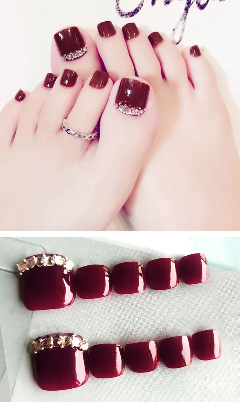 False Toe Nails