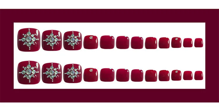 False Toe Nails