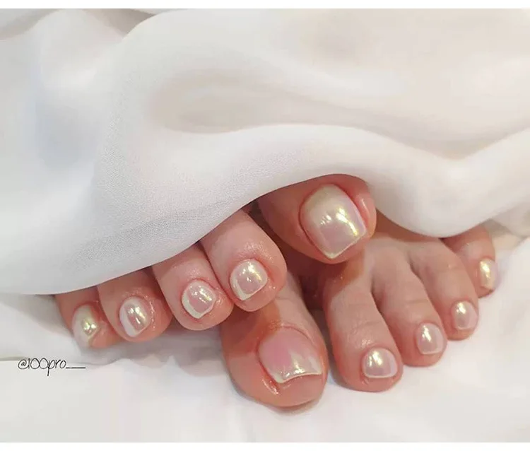 False Toe Nails