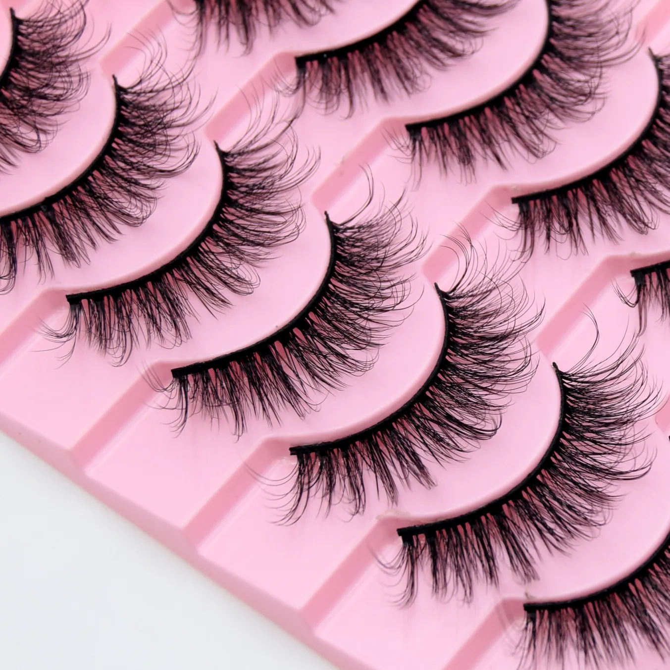 10 Pairs Eyelashes Natural Long 3D Mink Lashes Fluffy Volume Mink False Eyelashes Cruelty Free Wispy Lashes Makeup Cilios Q01