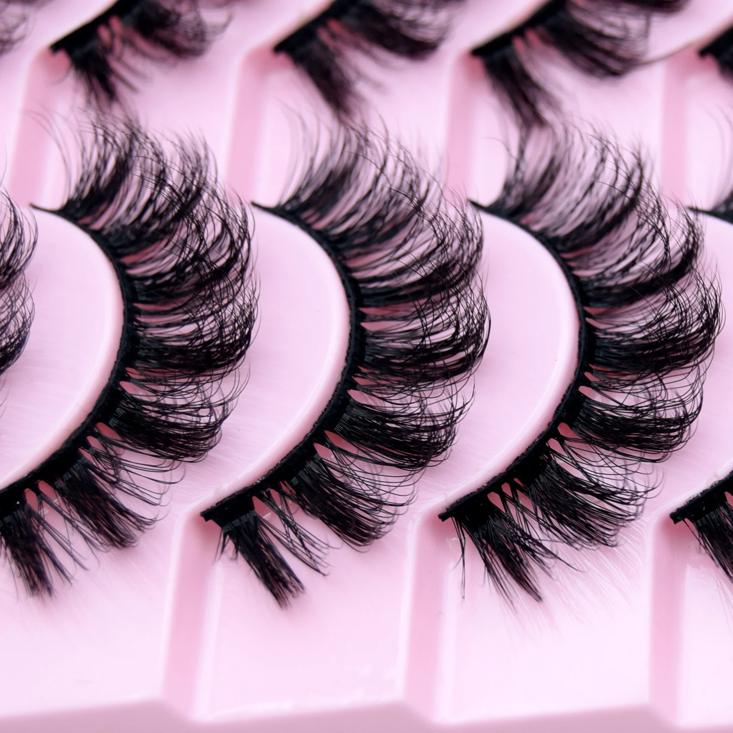 10 Pairs Eyelashes Natural Long 3D Mink Lashes Fluffy Volume Mink False Eyelashes Cruelty Free Wispy Lashes Makeup Cilios Q01